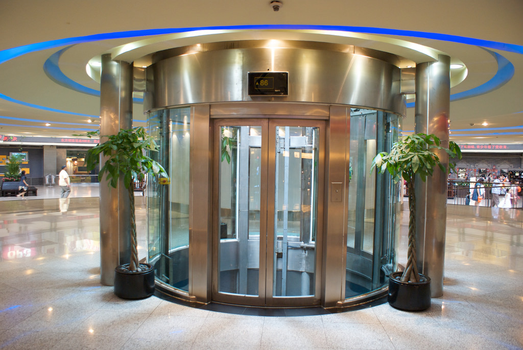 В данный момент проходит публичное обсуждение новых перечней стандартов для ТР ТС «Безопасность лифтов»
